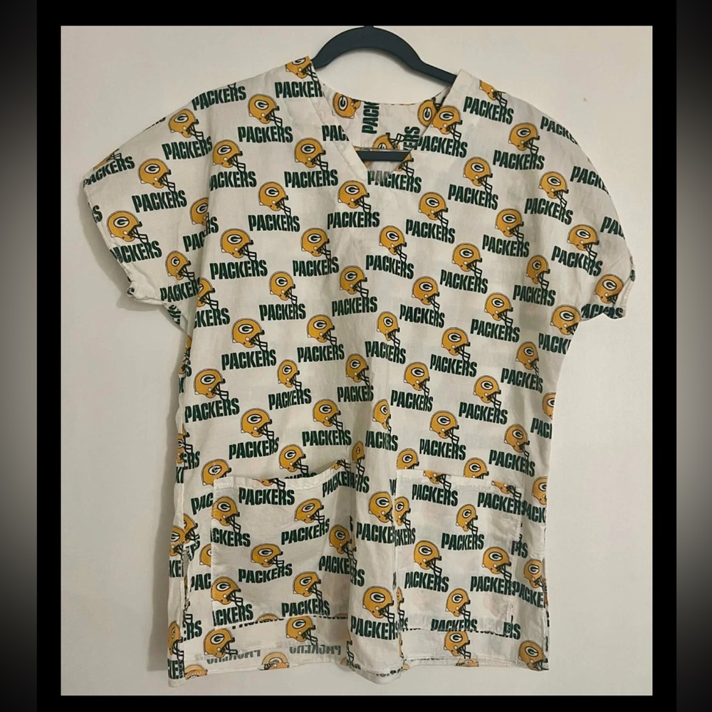 Green Bay Packers Women’s Scrub Top-Handmade; Large